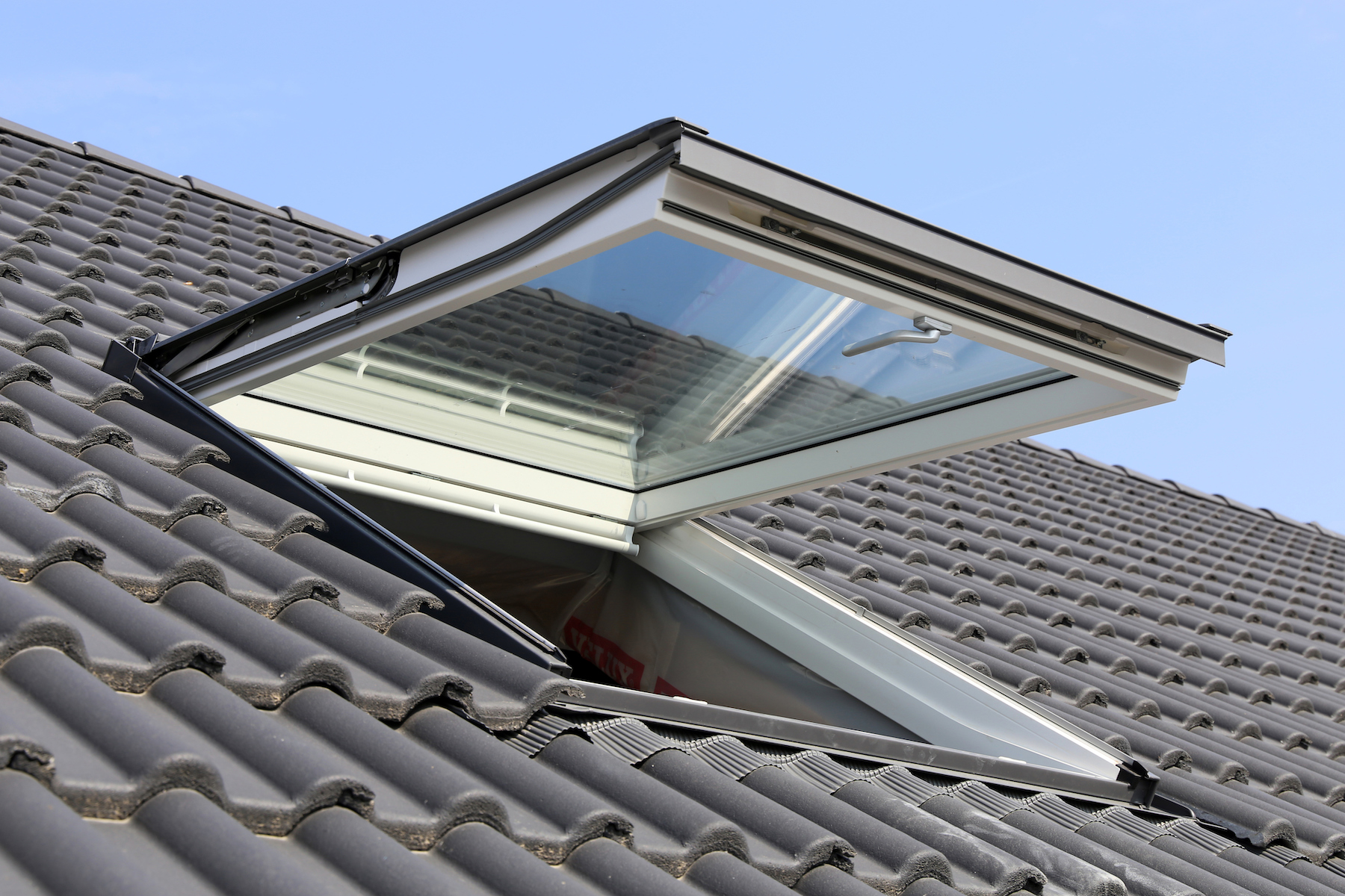 3 Reasons to Consider Skylights