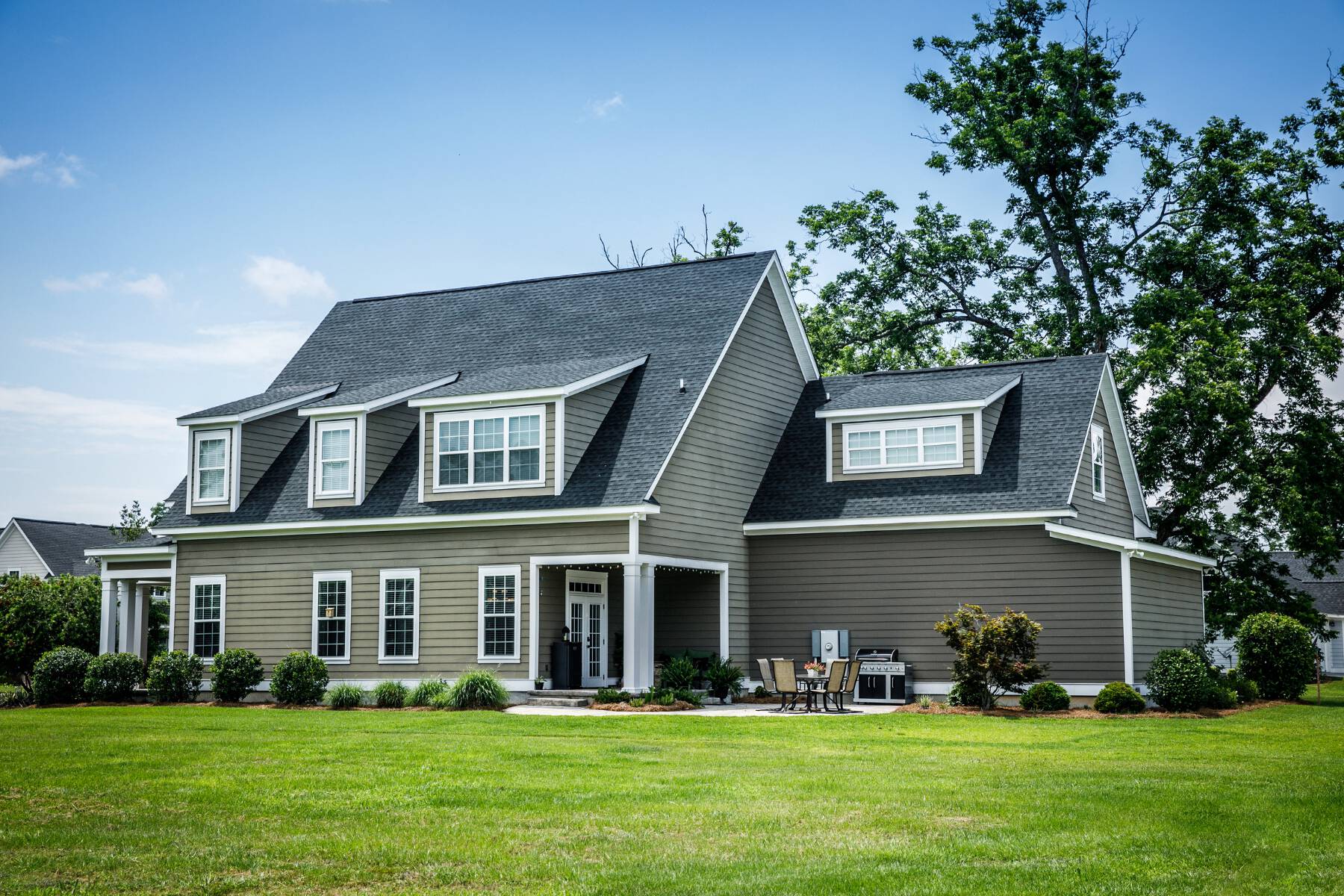 Make Your Old Home Look New Again with Siding