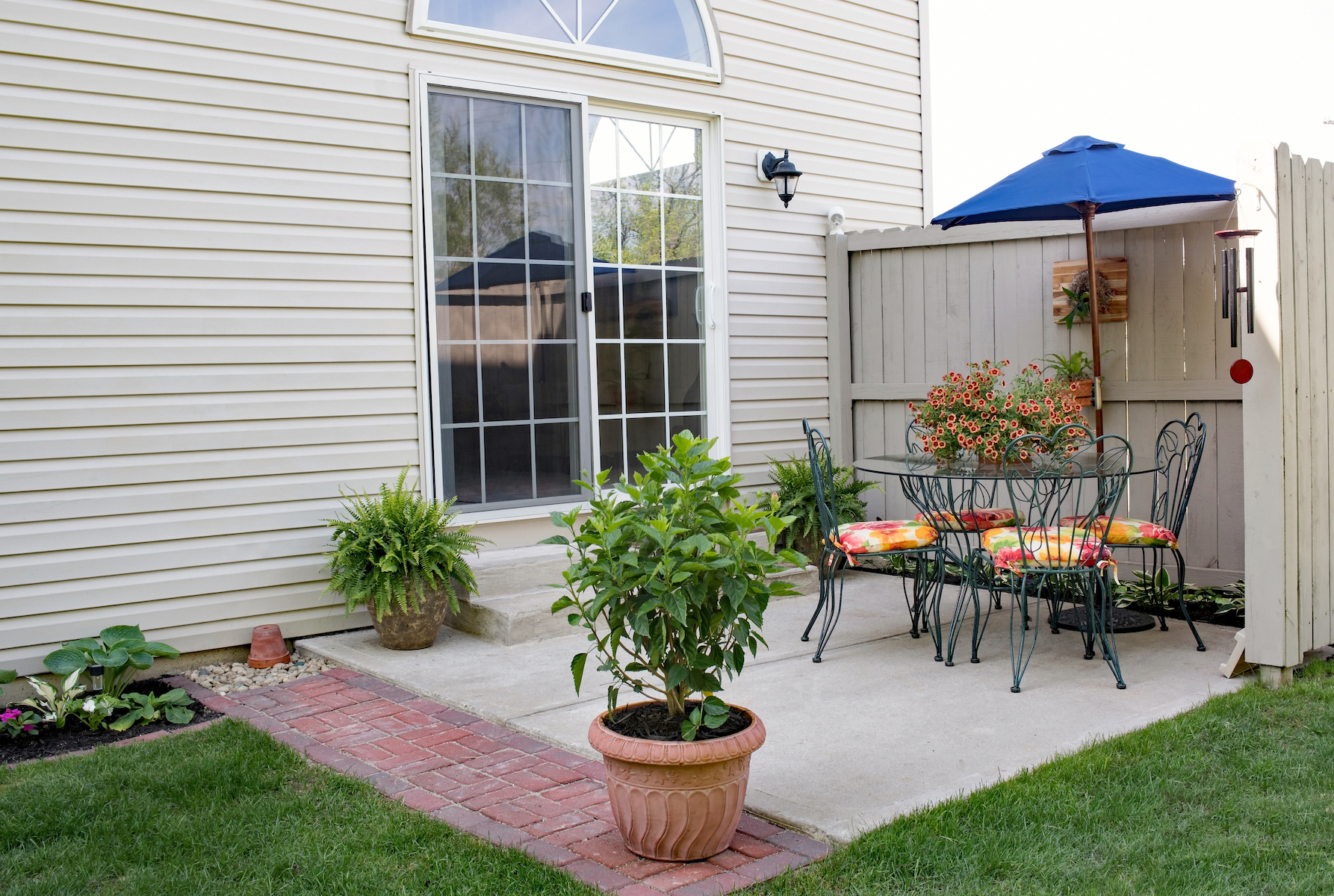 The Benefits of a New Sliding Patio Door