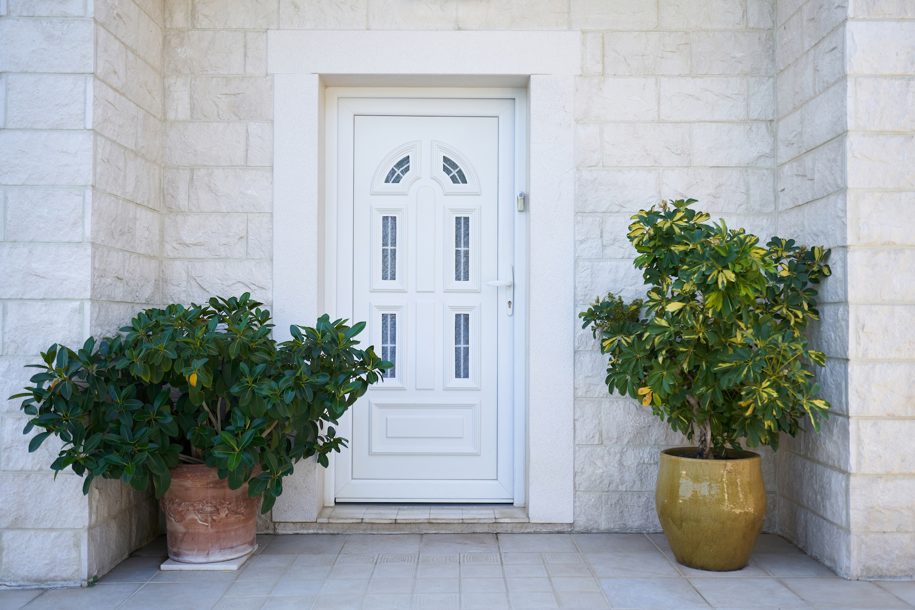 What to Consider When Replacing a Front Door
