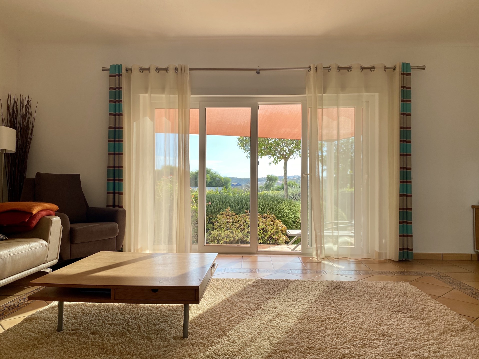 How Sliding Doors Can Open a Dark Space