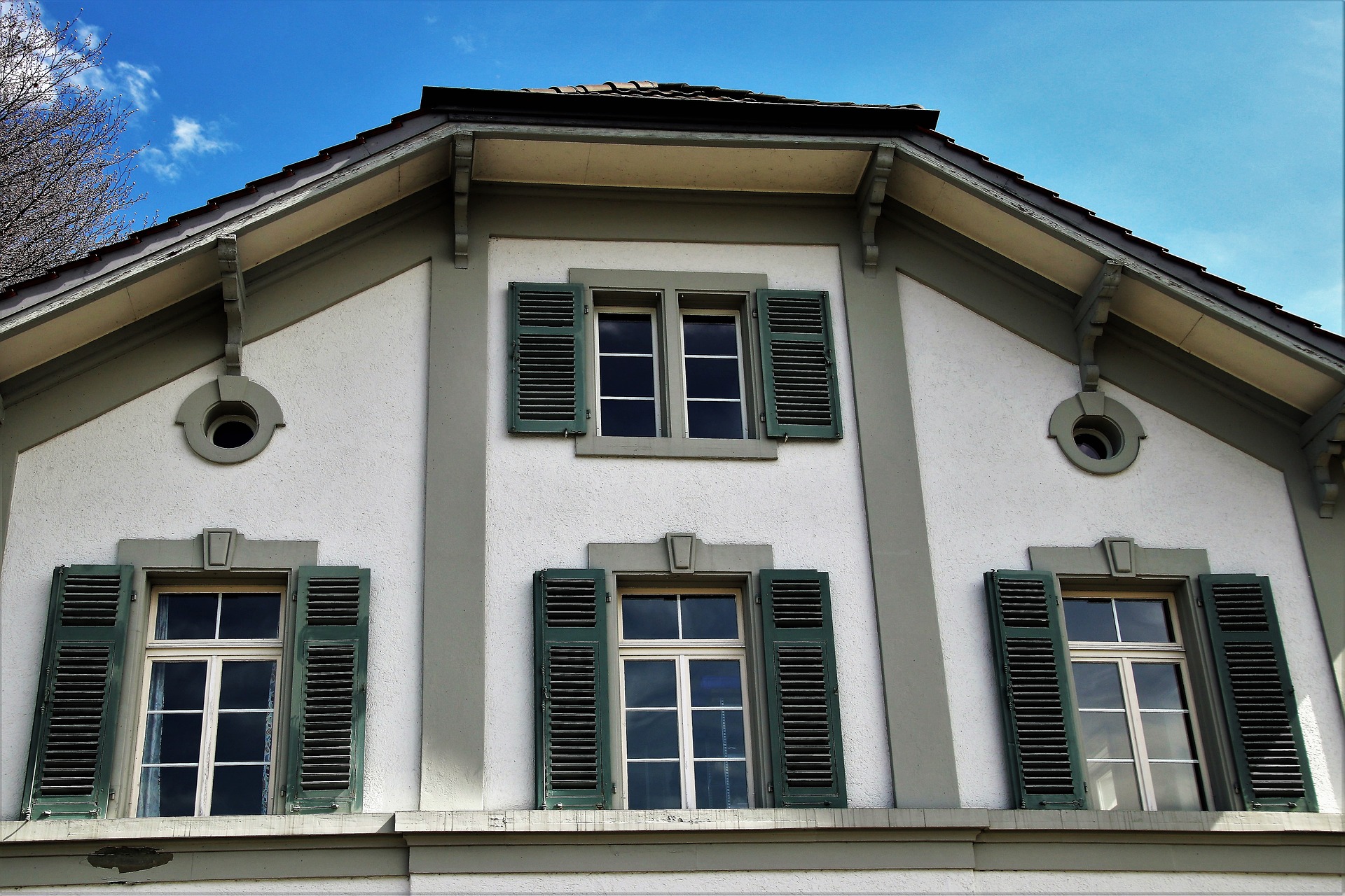 Selecting Window Treatments for Your Custom Windows