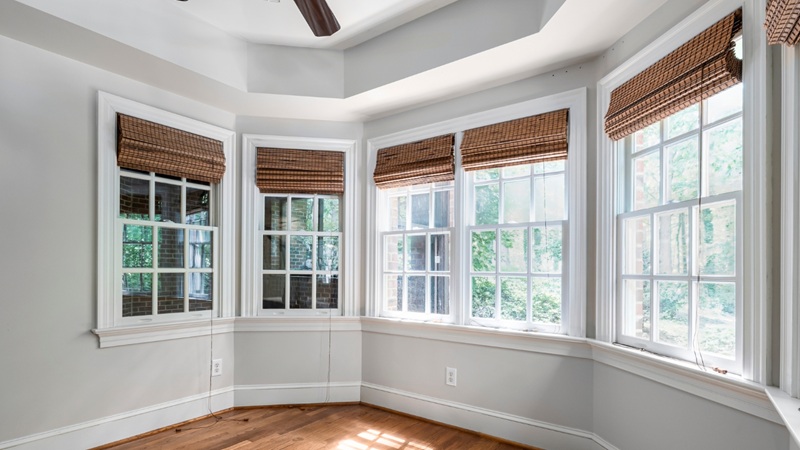The Differences Between Bow And Bay Windows33