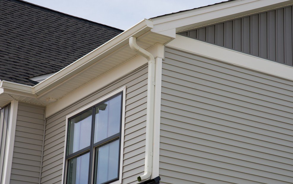 What Does Siding Replacement Cost in Illinois? A Homeowner’s Guide cover